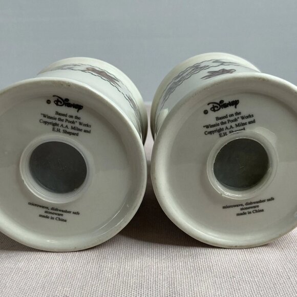 DISNEY Winnie the Pooh Blustery Day Salt & Pepper Shakers Collectable NWT - Picture 9 of 9